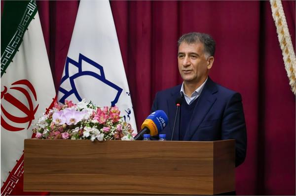 رییس دانشگاه علوم پزشکی در مراسم تجلیل از پژوهشگران و فناوران برتر دانشگاه چ