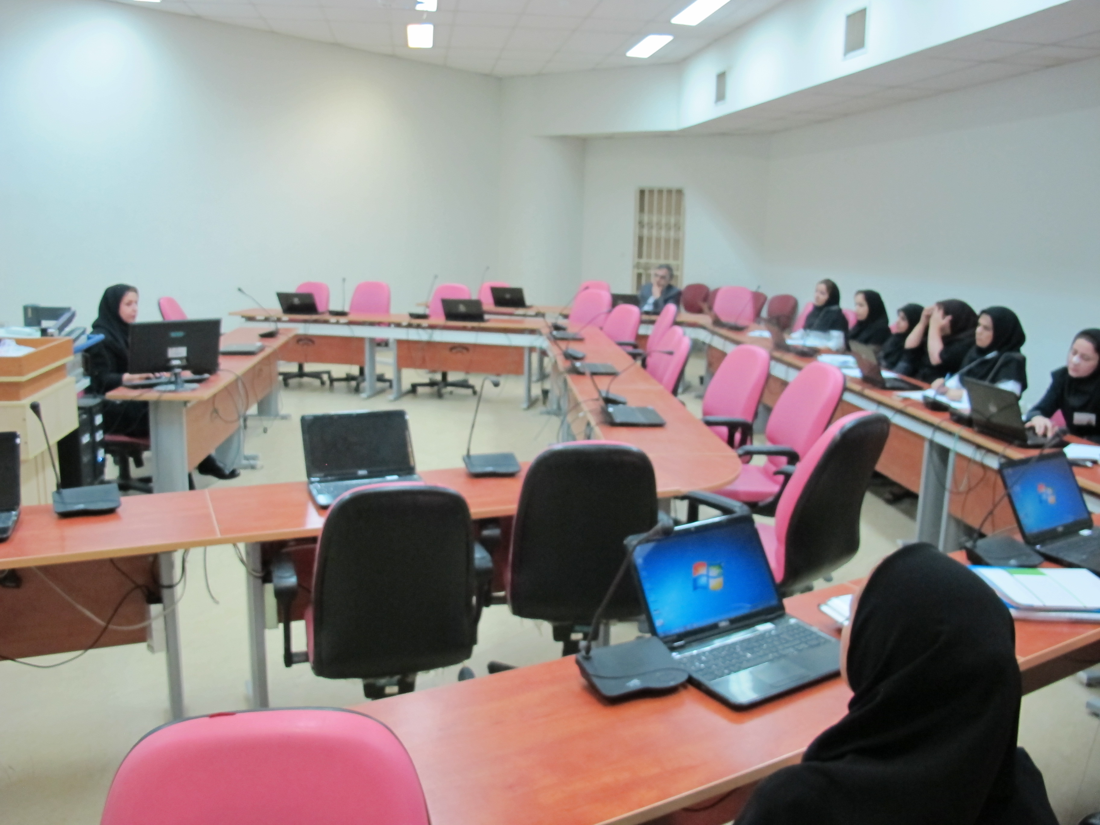 کارگاه آموزشی منابع الکترونیکی برگزار در مرکز آموزشی درمانی امام رضا(ع)